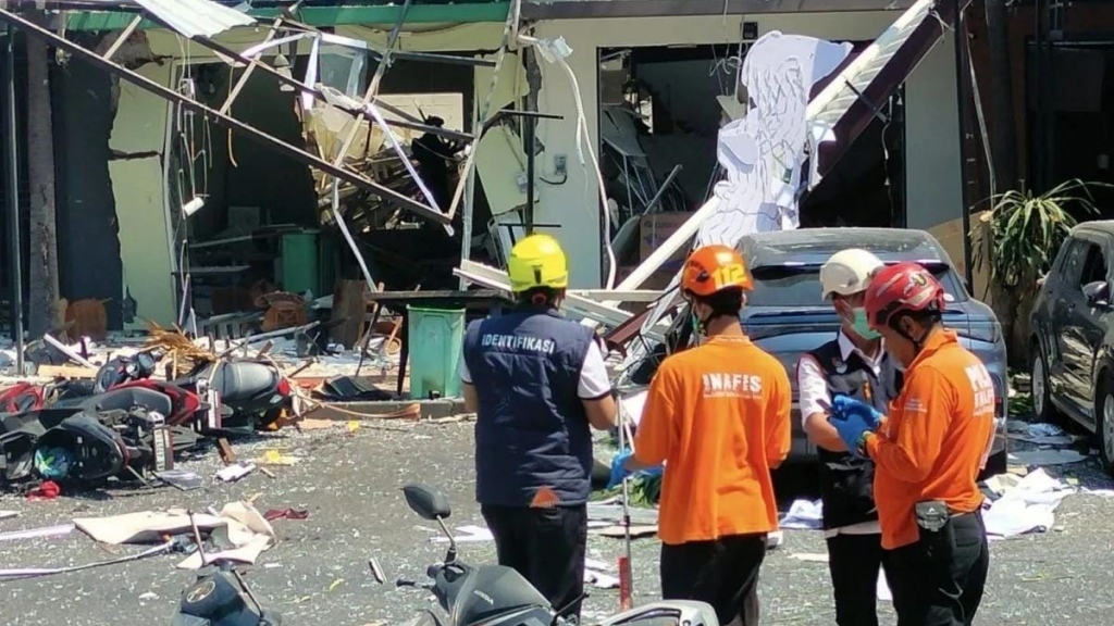 Ledakan Keras Diduga dari Tabung LPG 50 Kg di Ruko Surabaya, 5 Orang Luka
