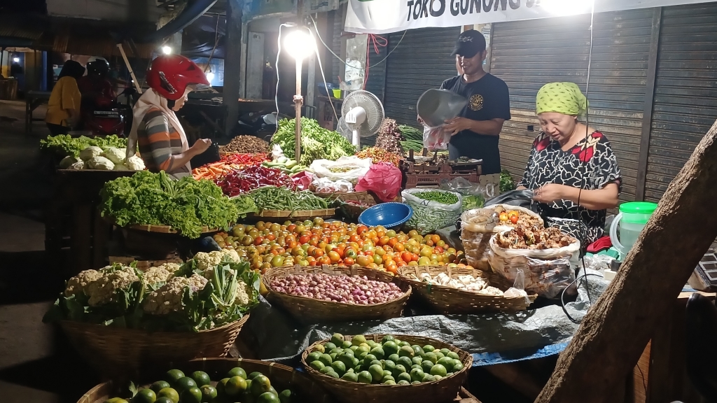 Cek Harga Sembako di Jatim Pertengahan Bulan Ramadan