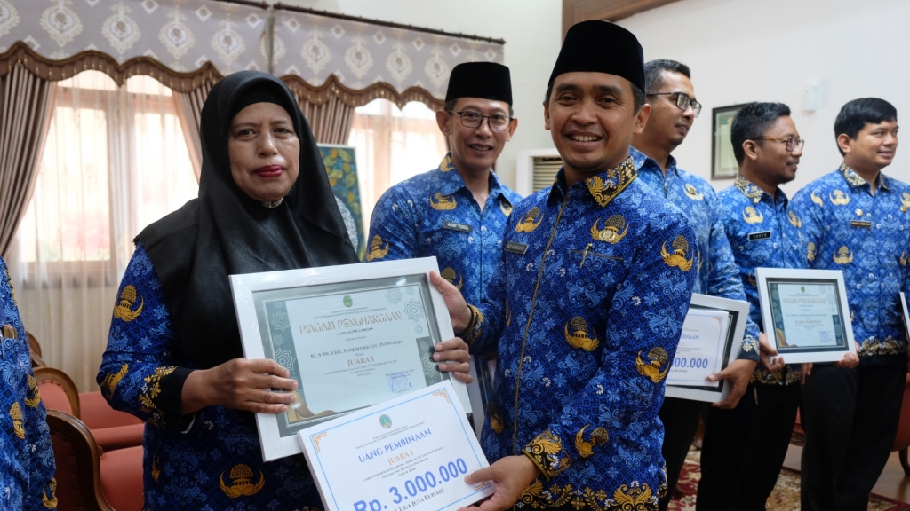 DLHKP Kota Pasuruan Gelar Apresiasi Kebersihan Lingkungan, Tiga RT Ini Sabet Juara