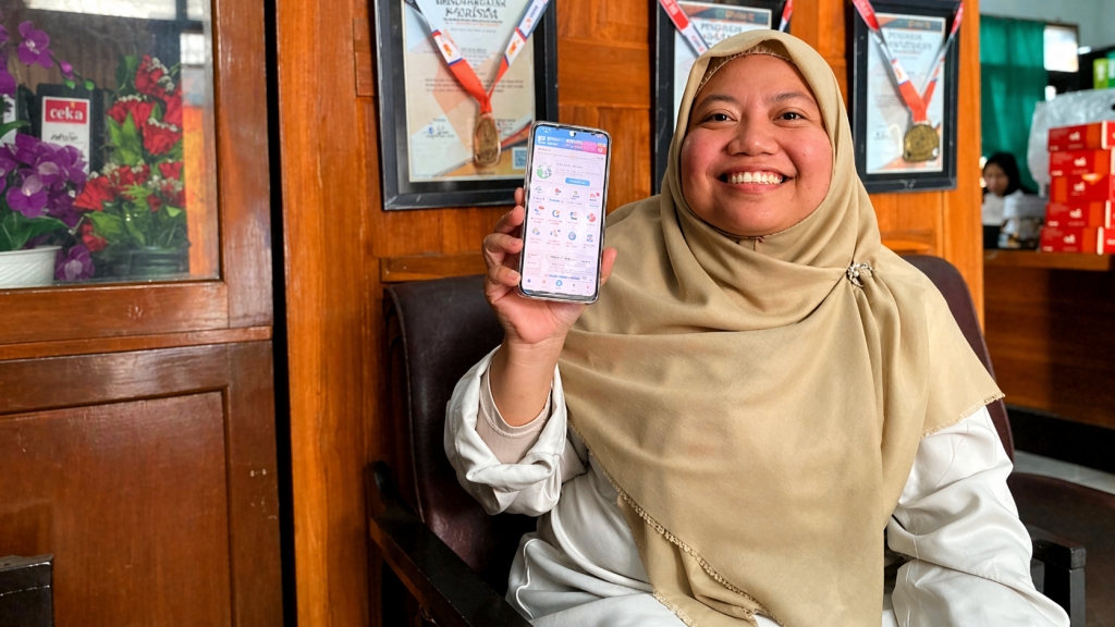 Semangat Kartini di Era Digital, Siti Mentia Rasakan Kemudahan Layanan JKN