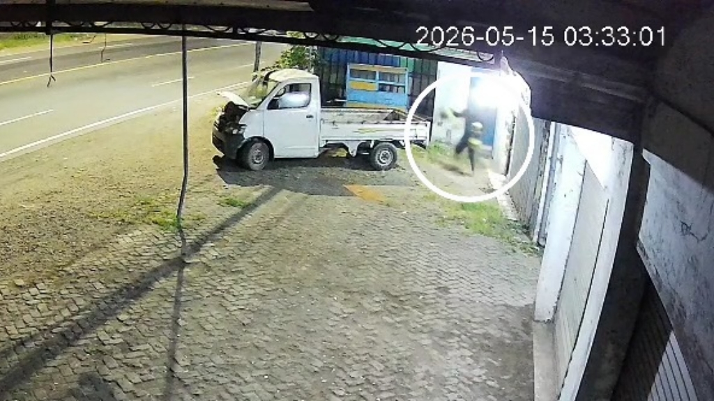 Maling Bawa Pikap Curi Puluhan Tabung LPG di Rejoso Pasuruan