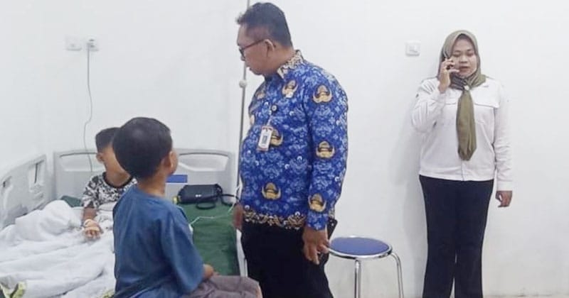 Sejumlah Siswa TK di Jember Dilarikan ke Puskesmas Diduga Keracunan MBG
