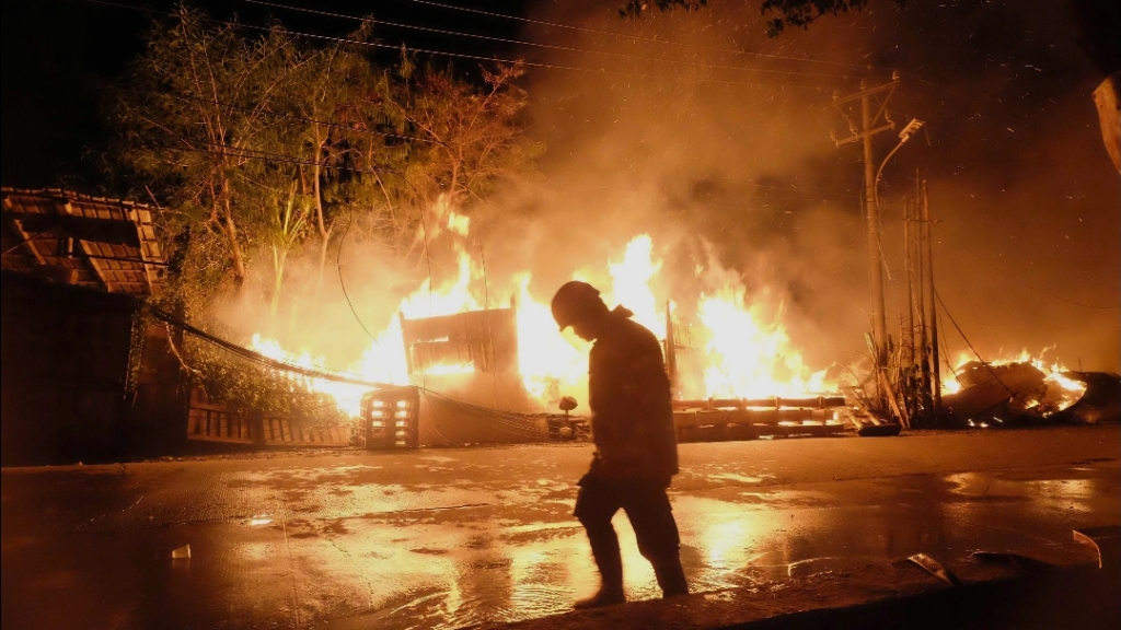 Pria Lansia di Ngawi Meninggal Dunia Saat Rumahnya Ludes Terbakar 