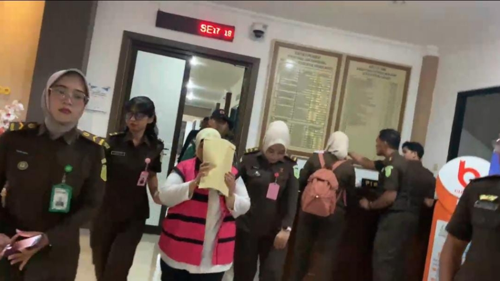 Korupsi Lampu Hias DLH Kota Probolinggo Kembali Seret Pejabat, Satu PPK Jadi Tersangka