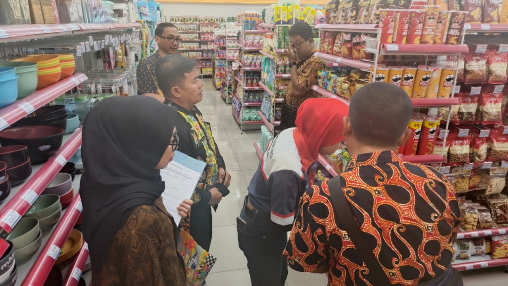 Disperindag Pasuruan Ingatkan Toko-toko Hati-hati Simpan Produk Pangan 