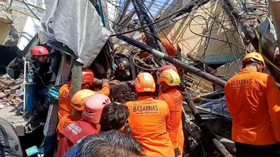 Kecelakaan Beruntun 7 Kendaraan Tewaskan 4 Orang di Jalur Nasional Gempol Pasuruan