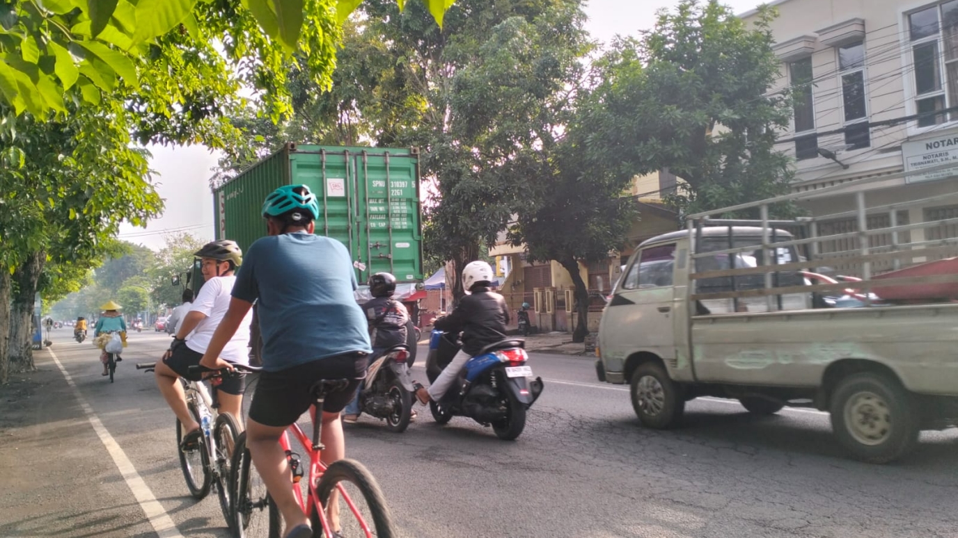 Khawatir Truk Rem Blong Masuk Kota Pasuruan, Warga Berharap Ada Pembatasan Jam
