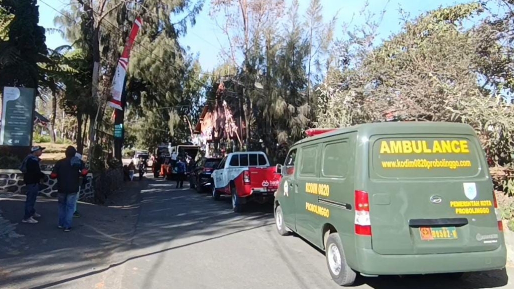 Bromo Ditutup karena Kebakaran, Banyak Wisatawan Balik Kanan