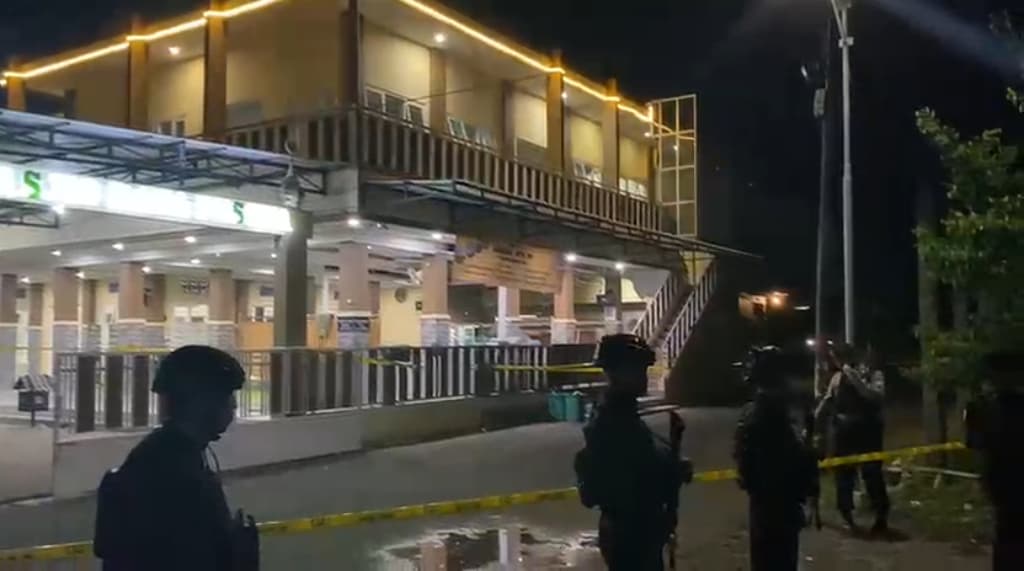 Ledakan di Rakaat Tarawih ke-14 Menggegerkan Masjid di Jember