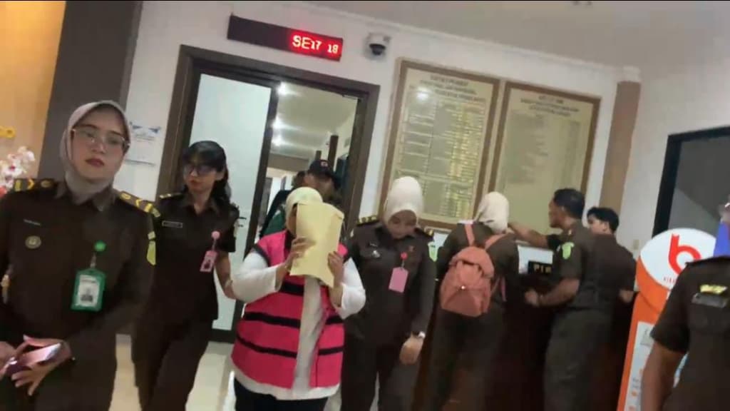 Korupsi Lampu Hias DLH Kota Probolinggo Kembali Seret Pejabat, Satu PPK Jadi Tersangka