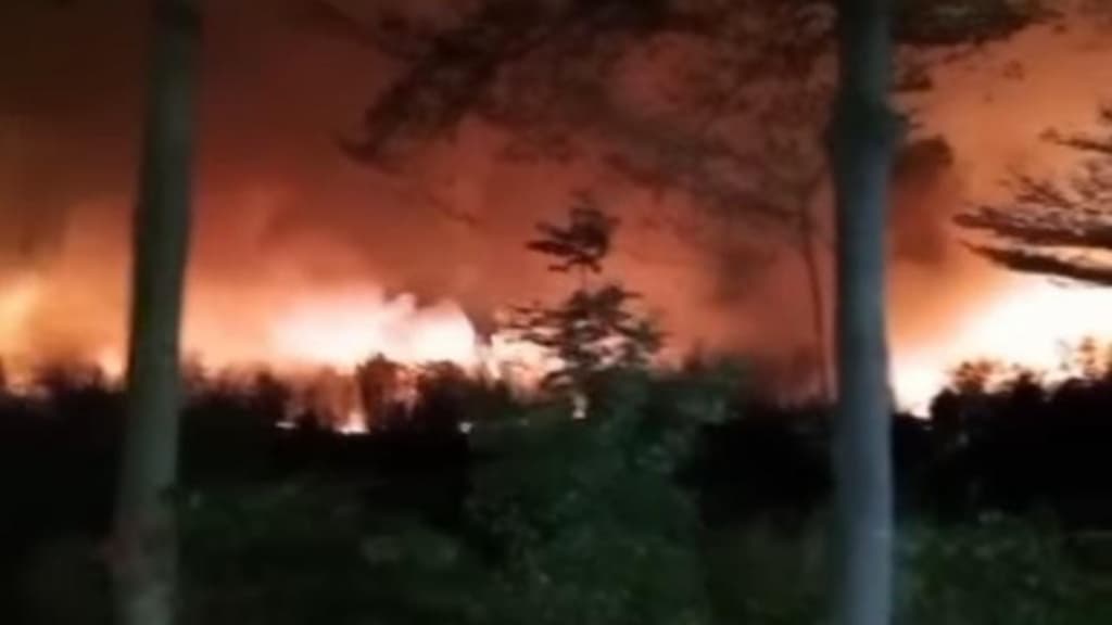 TPA Benowo Surabaya Kebakaran Hebat