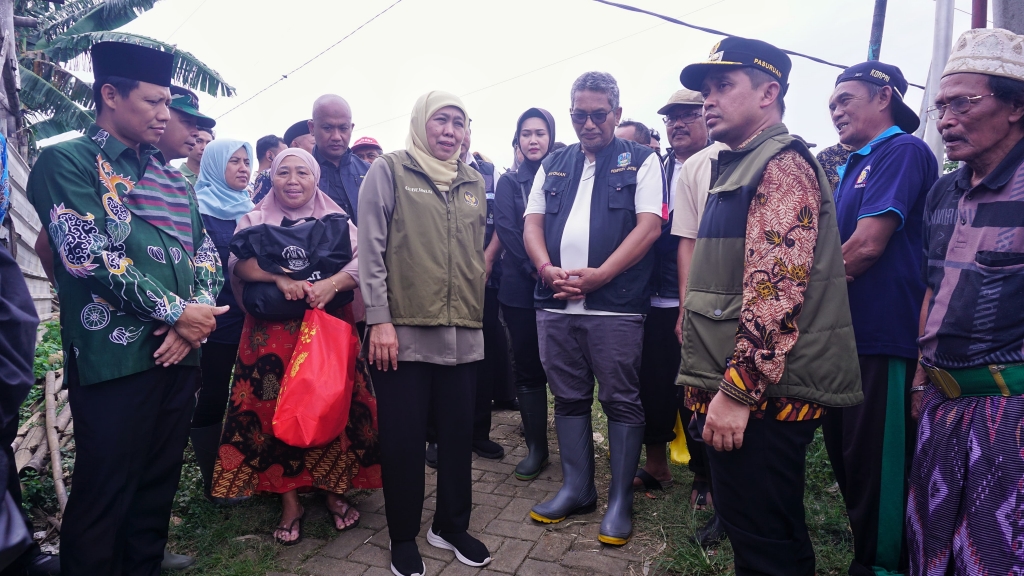 Gubernur Khofifah Tinjau Titik Langganan Banjir Buk Wedi Kota Pasuruan