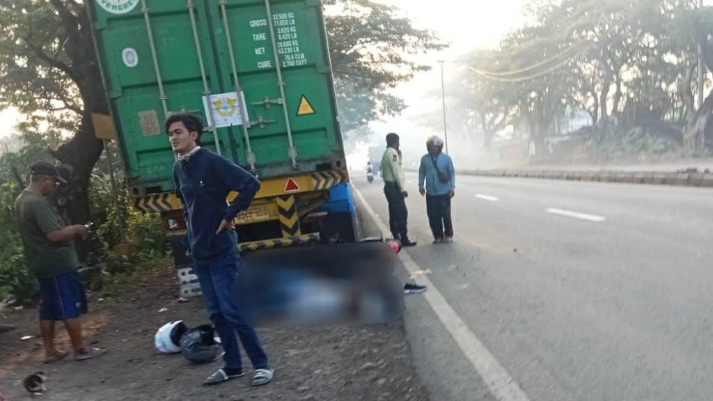 Pemotor Asal Boyolali Tewas Usai Tabrak Truk Parkir di Gempol Pasuruan