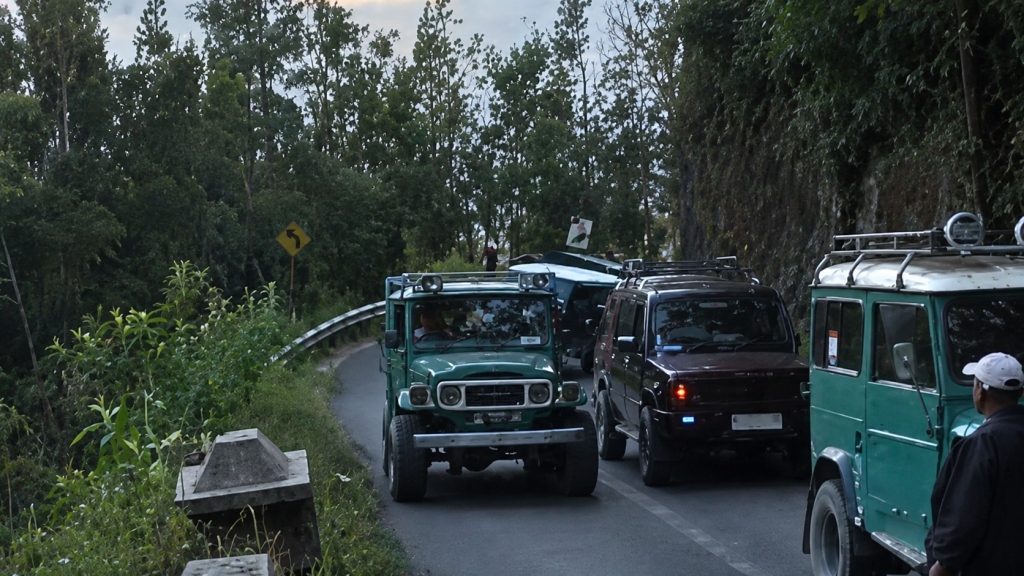 Tiga Orang Tewas Kecelakaan di Jalur Leter S Bromo, TNBTS Janji Evaluasi Transportasi Wisata