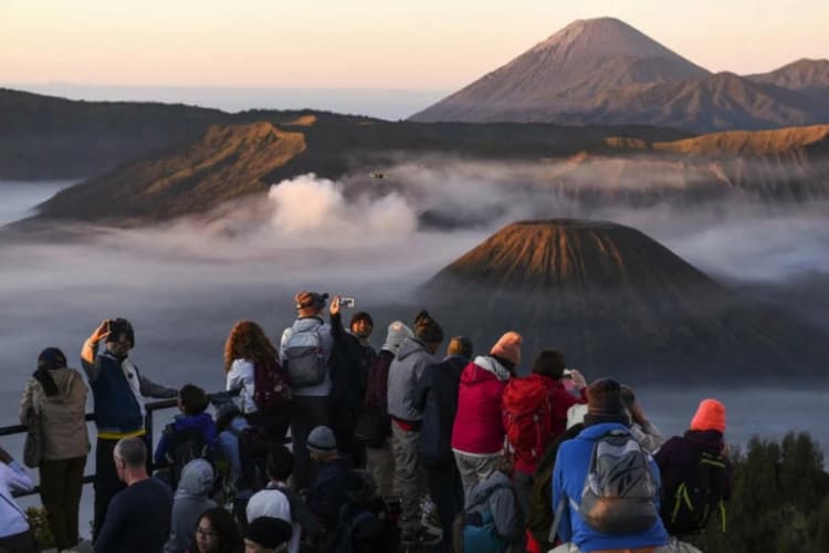 Terbangkan Drone di Bromo Ditarik Biaya Rp 2 Juta Sehari