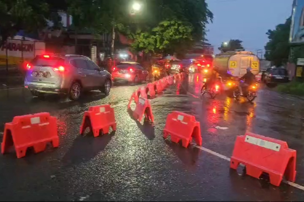 Arus Balik Kendaraan Libur Panjang di Jalur Wisata Pandaan-Prigen Ramai Lancar