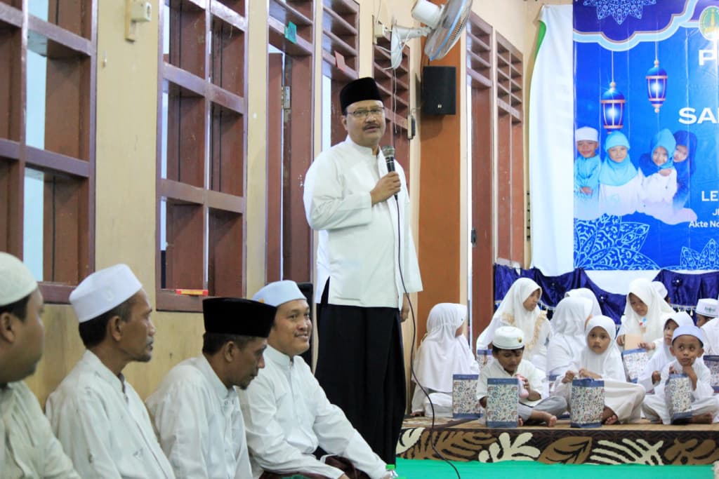 Gus Ipul Peringati Nuzulul Qur'an Bersama Anak Yatim