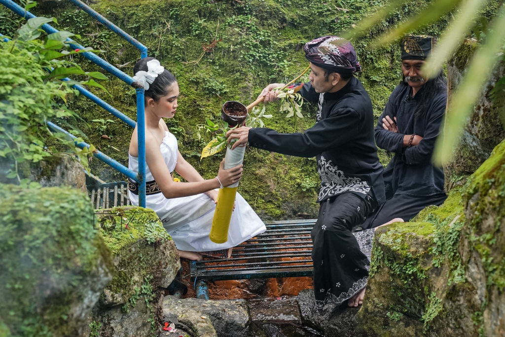 Petik Tirta Amerta buka Festival Kali Brantas 2025