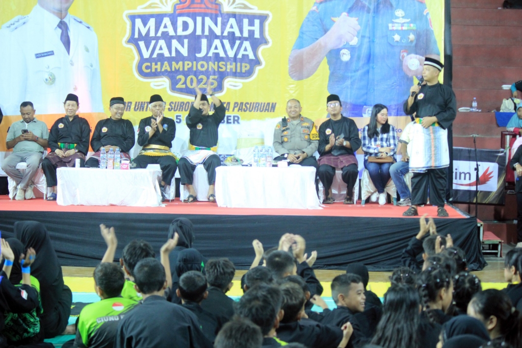 915 Peserta Ikuti Kejuaraan Pencak Silat Madinah van Java 2025