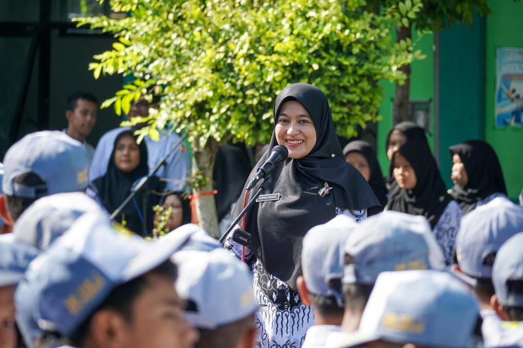 Bunda Ani: Guru Hebat Kunci Indonesia Kuat