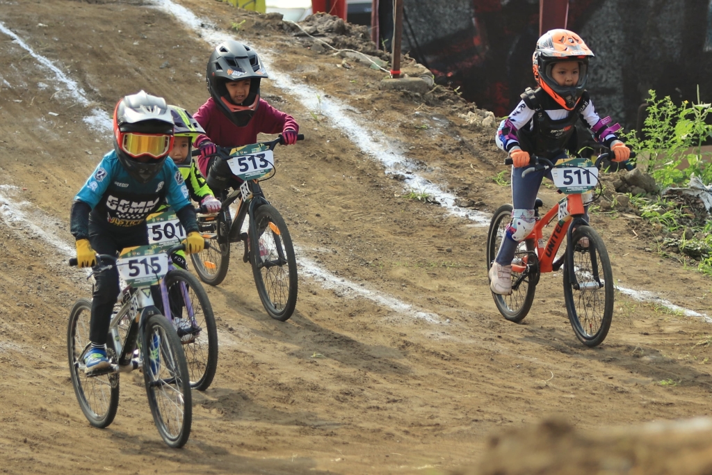 Ratusan Rider Ikuti Pasuruan Suropati Race 8 BMX 2025